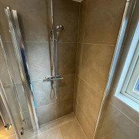 Nytt-badrum-i-Bjared-hos-Lisa-och-Sebastian-6-dusch